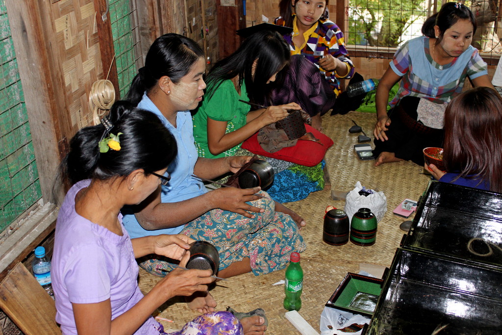 Lackier-Manufaktur in Bagan