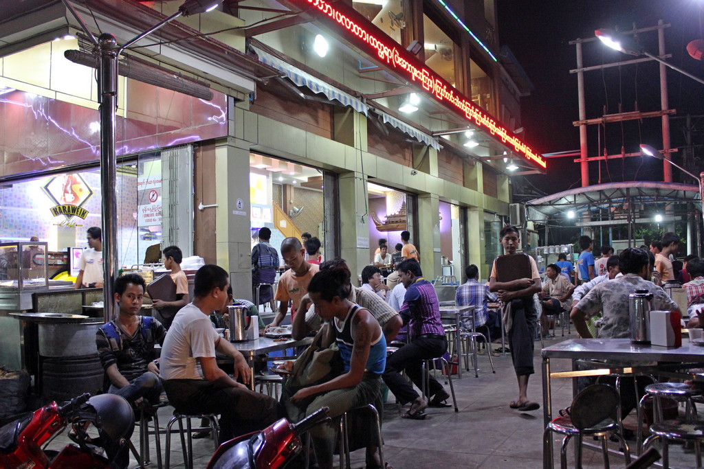Karaweik Restaurant in Mandalay