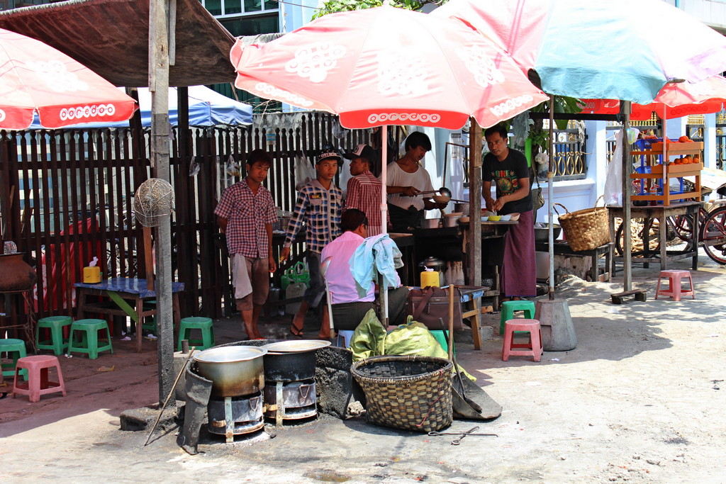Straßenküche in Mandalay