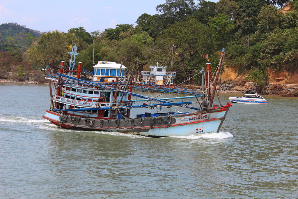 Fischerboot bei Koh Phi Phi