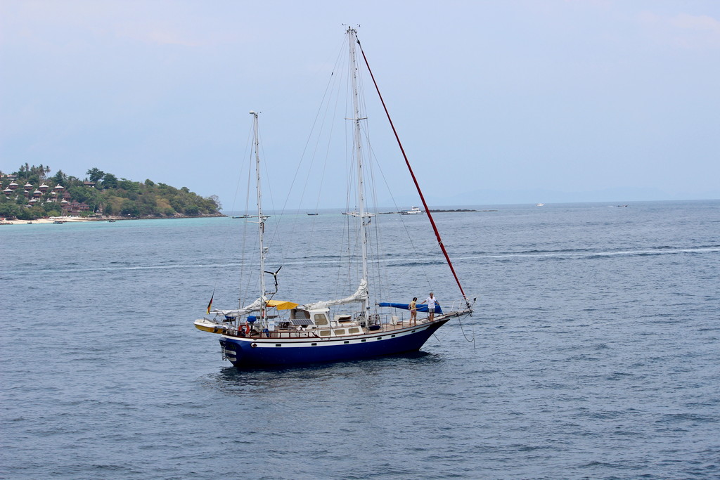 Segelboot bei Koh Phi Phi
